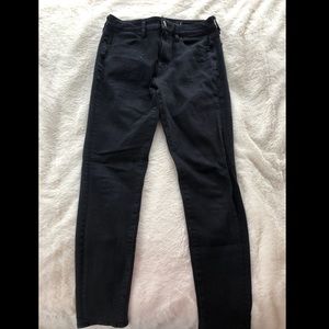 Black American Eagle jeans